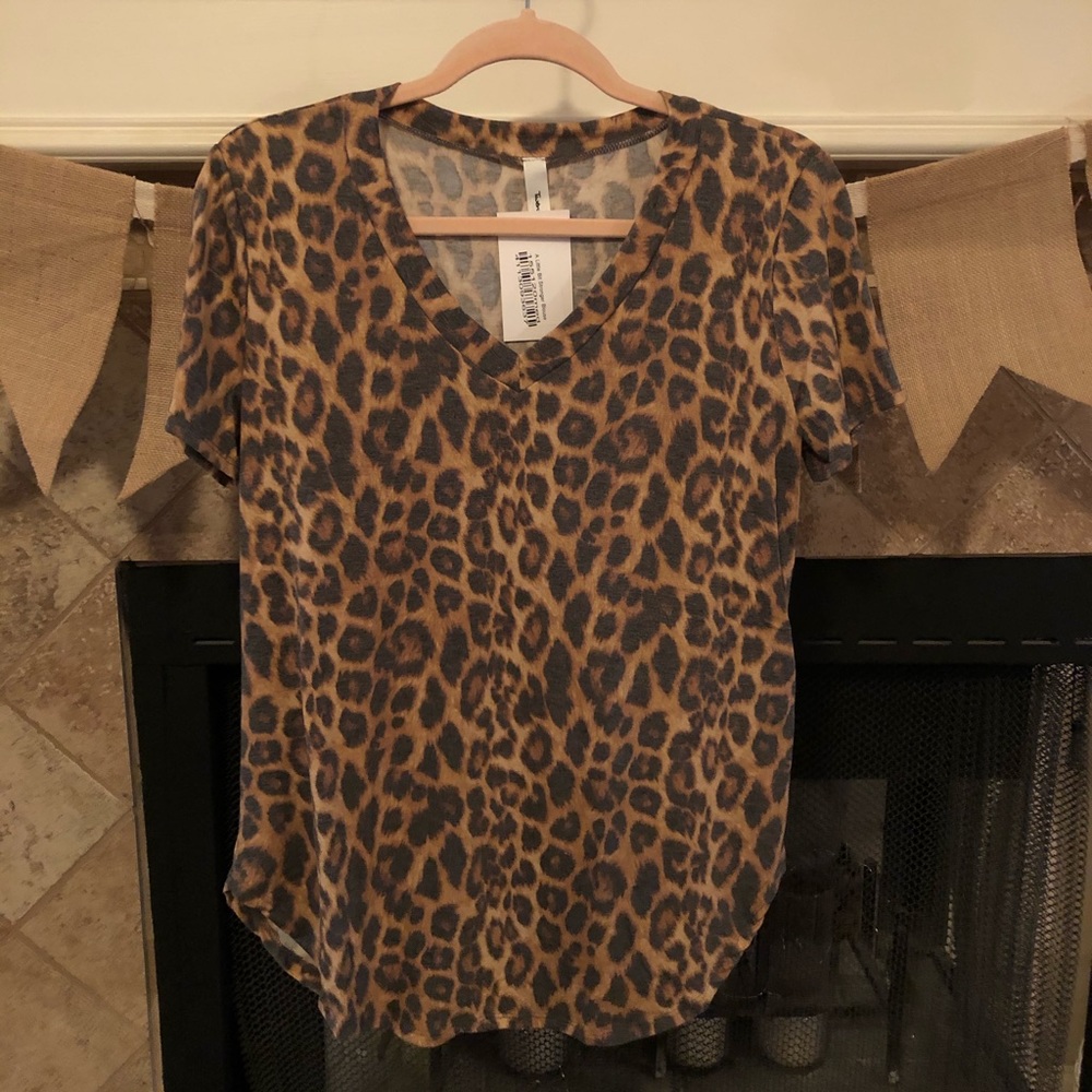 Leopard print tee